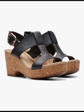 Clarks EUC Giselle Cork Wedge H Strap Style Black Leather sz 7